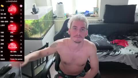 Snapshot of rayzel31 chatting on May 2026 11:50:02 AM Rayzel online show from May 2026 11:50:02 AM