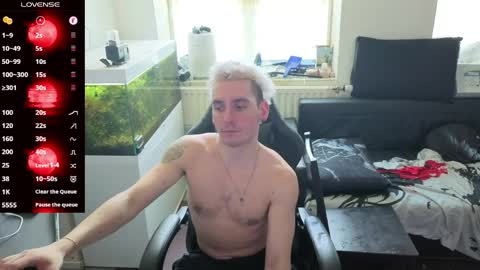 Snapshot of rayzel31 chatting on May 2026 11:59:01 AM Rayzel online show from May 2026 11:59:01 AM