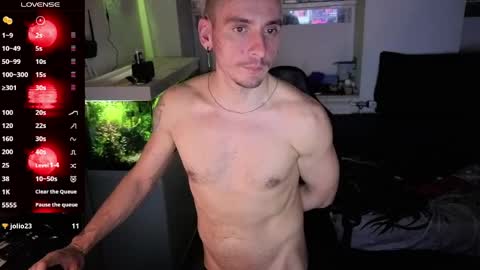 Snapshot of rayzel_white chatting on April 2026 02:27:02 AM Rayzel White online show from April 2026 02:27:02 AM