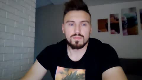 Snapshot of razvan27h chatting on January 2025 02:50:02 PM Razvan27h online show from January 2025 02:50:02 PM