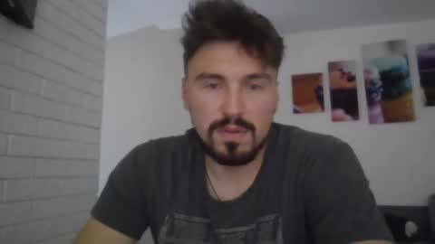 Snapshot of razvan27h chatting on November 2025 11:33:02 AM Razvan27h online show from November 2025 11:33:02 AM