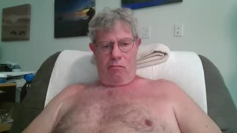 Snapshot of rbycks chatting on April 2026 05:39:02 PM mickey95003 online show from April 2026 05:39:02 PM