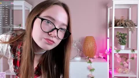 Sandy online show from October 2025 03:14:01 AM