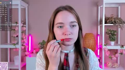 Sandy online show from October 2025 03:19:01 AM