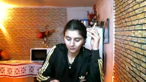 real_coupl3 online show from February 2026 08:03:02 PM