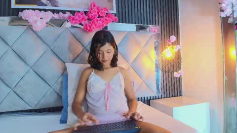 Snapshot of real_doncella_pussy chatting on April 2026 08:55:02 PM DONCELLA online show from April 2026 08:55:02 PM