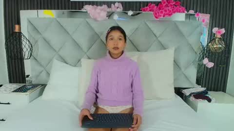 Snapshot of real_doncella_pussy chatting on May 2026 06:39:01 PM DONCELLA online show from May 2026 06:39:01 PM
