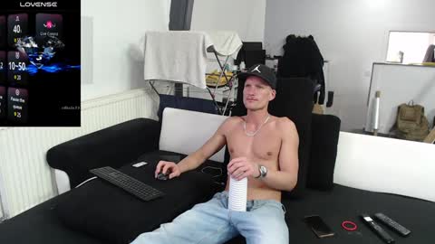 Snapshot of reallyman7 chatting on December 2024 11:39:02 AM Ask me online show from December 2024 11:39:02 AM