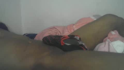 Snapshot of realmenol24k chatting on May 2026 04:07:02 AM SexyFlacko online show from May 2026 04:07:02 AM