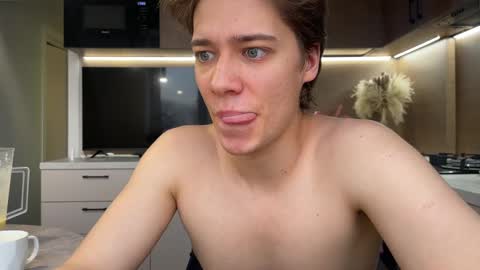 AliceEve online show from February 2025 02:26:01 PM