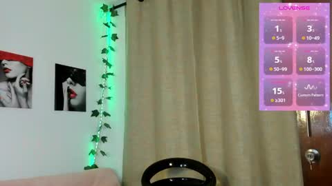 Snapshot of rebeca_marchetti chatting on June 2026 06:22:02 PM Rebeca Marchetti online show from June 2026 06:22:02 PM