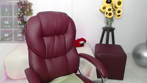 Snapshot of rebeca_milf chatting on March 2026 11:03:02 AM REBECA online show from March 2026 11:03:02 AM