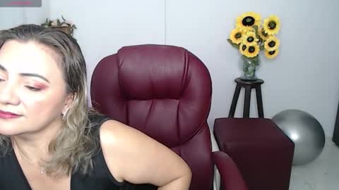 Snapshot of rebeca_milf chatting on March 2026 12:44:02 PM REBECA online show from March 2026 12:44:02 PM