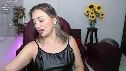 Snapshot of rebeca_milf chatting on March 2026 10:59:01 AM REBECA online show from March 2026 10:59:01 AM