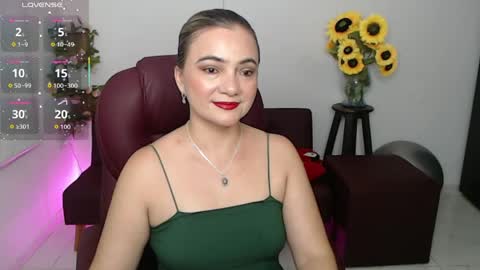 Snapshot of rebeca_milf chatting on April 2026 01:19:01 PM REBECA online show from April 2026 01:19:01 PM