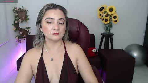Snapshot of rebeca_milf chatting on April 2026 12:43:01 PM REBECA online show from April 2026 12:43:01 PM