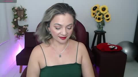 Snapshot of rebeca_milf chatting on April 2026 01:15:02 PM REBECA online show from April 2026 01:15:02 PM
