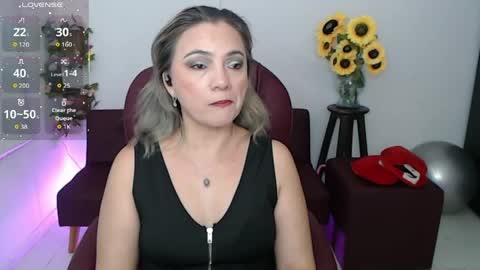 Snapshot of rebeca_milf chatting on April 2026 12:33:01 PM REBECA online show from April 2026 12:33:01 PM
