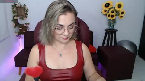 Snapshot of rebeca_milf chatting on April 2026 01:57:02 PM REBECA online show from April 2026 01:57:02 PM
