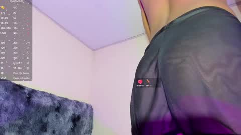 Snapshot of rebecca_adad18 chatting on January 2025 09:51:02 PM rebecca online show from January 2025 09:51:02 PM