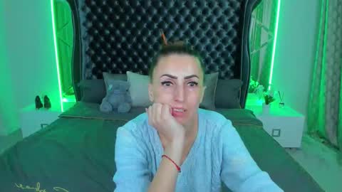 rebecca_diamonds online show from November 2025 06:14:02 AM