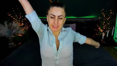 Snapshot of rebecca_diamonds chatting on January 2026 06:39:02 AM rebecca_diamonds online show from January 2026 06:39:02 AM