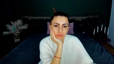 Snapshot of rebecca_diamonds chatting on February 2026 06:20:02 AM rebecca_diamonds online show from February 2026 06:20:02 AM