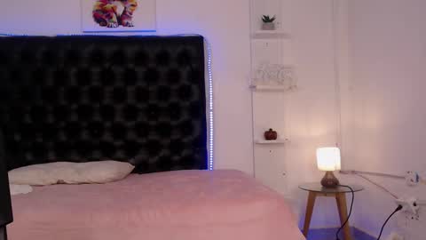 rebecca_jenner online show from January 2025 03:52:02 PM