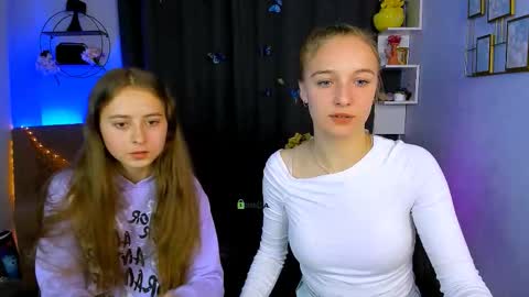 rebecca_smile_ online show from September 2025 12:31:02 PM