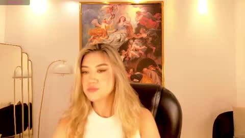 Snapshot of rebeccahudson_ chatting on June 2026 07:56:01 PM Rebe online show from June 2026 07:56:01 PM