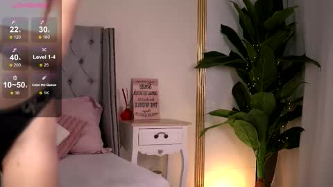 Snapshot of rebeccarese chatting on March 2026 09:04:02 AM Rebecca online show from March 2026 09:04:02 AM