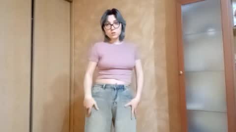 Snapshot of rebeckaaspinwall chatting on February 2026 02:20:02 PM Zoe online show from February 2026 02:20:02 PM