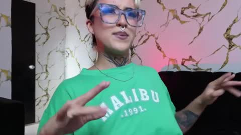 REBEKA online show from April 2026 04:33:02 PM