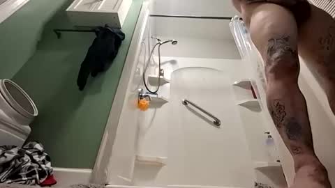 recka810 online show from November 2025 02:55:02 AM