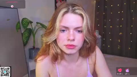 Snapshot of red__candy chatting on July 2026 04:27:02 PM red__candy online show from July 2026 04:27:02 PM