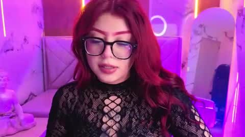 Snapshot of red_bunny_v chatting on June 2026 02:59:01 PM Hi Stream 800am to 200pm online show from June 2026 02:59:01 PM
