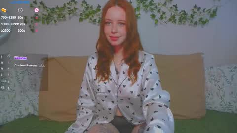 Snapshot of red_lissa chatting on November 2025 12:59:02 PM Lissa 3 online show from November 2025 12:59:02 PM