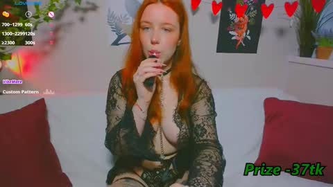 Snapshot of red_lissa chatting on February 2026 01:43:01 PM Lissa 3 online show from February 2026 01:43:01 PM