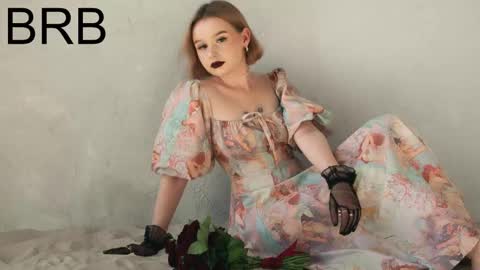 Snapshot of red_queeen chatting on February 2025 11:26:02 PM QUEEN OF EVIL online show from February 2025 11:26:02 PM
