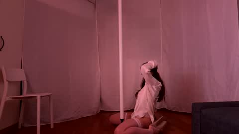 Snapshot of redcoupletubee chatting on January 2025 08:30:02 PM Red Couple Tube online show from January 2025 08:30:02 PM