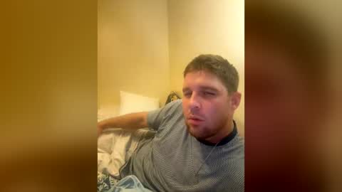 Snapshot of reddrockett69 chatting on June 2026 02:47:02 AM Ali j online show from June 2026 02:47:02 AM
