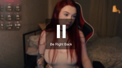 Snapshot of redhaired_kitty chatting on January 2025 02:00:02 AM Lina online show from January 2025 02:00:02 AM