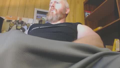 Snapshot of redhead4fun chatting on December 2025 01:14:01 AM theredhead4fun online show from December 2025 01:14:01 AM