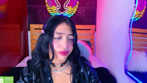 Lili Lopez online show from April 2026 07:45:01 PM