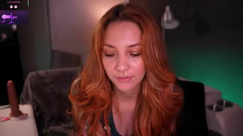 Snapshot of redjasmine_ chatting on May 2026 11:44:01 PM Red Jasmine online show from May 2026 11:44:01 PM
