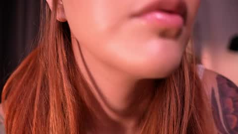 Snapshot of redjasmine_ chatting on May 2026 09:45:02 PM Red Jasmine online show from May 2026 09:45:02 PM