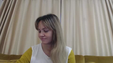 RedJessica online show from November 2025 05:06:01 AM