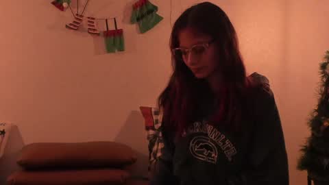 Meloddy online show from December 2024 11:35:01 PM