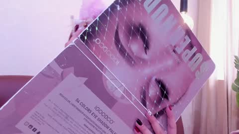 Meloddy online show from February 2025 07:25:01 PM