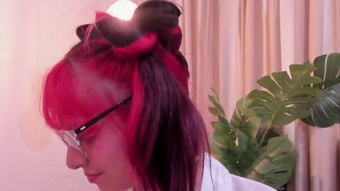 Meloddy online show from February 2025 10:45:01 PM